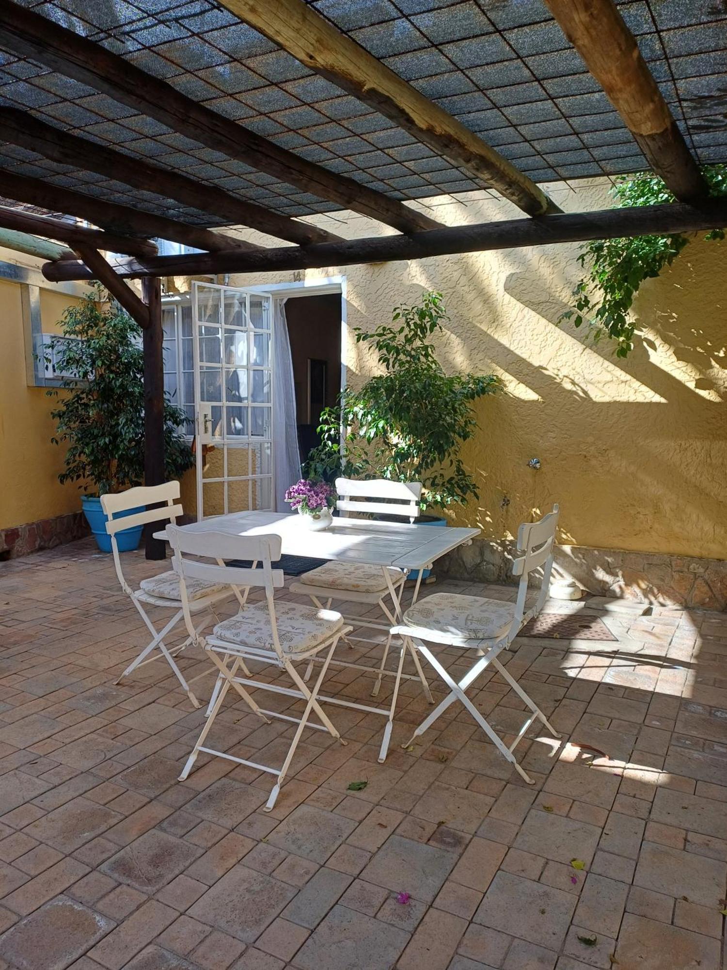 Capbon Guesthouse Windhoek Eksteriør bilde