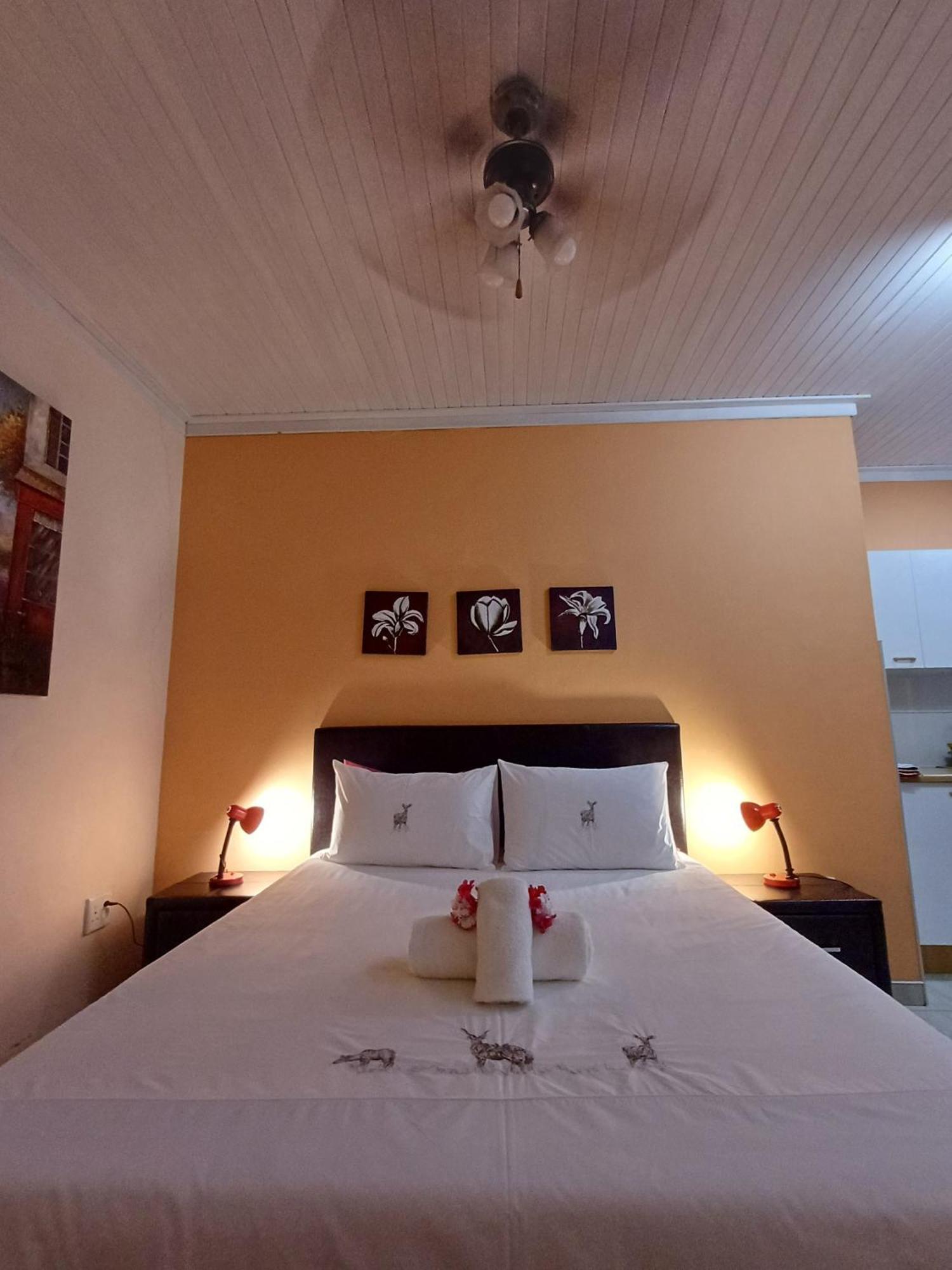 Capbon Guesthouse Windhoek Eksteriør bilde