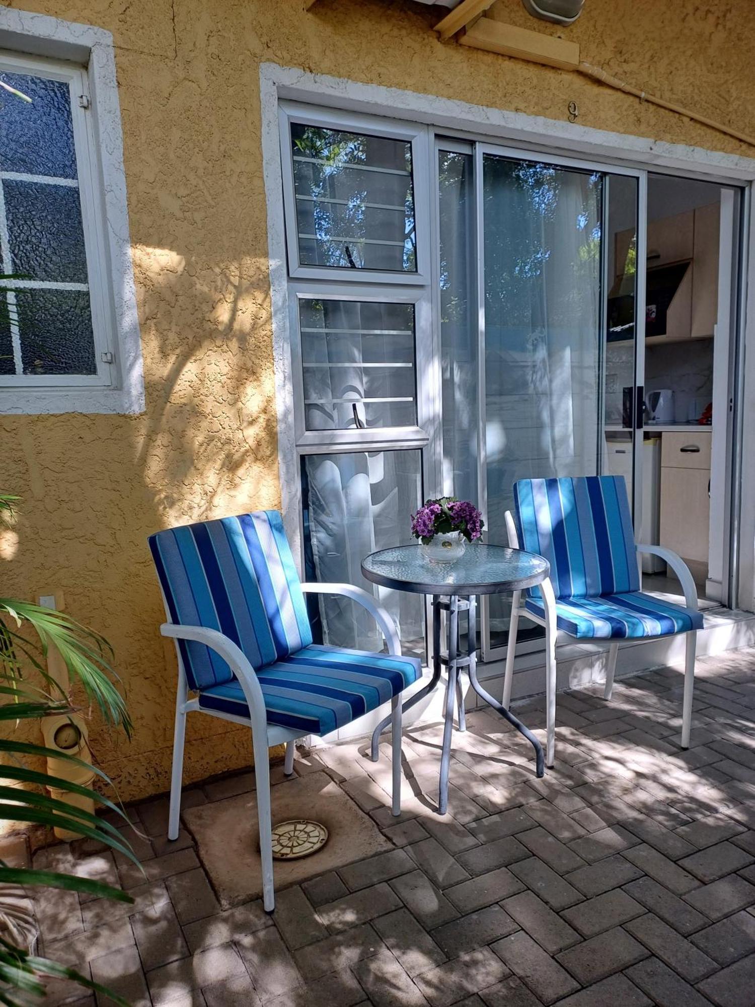 Capbon Guesthouse Windhoek Eksteriør bilde
