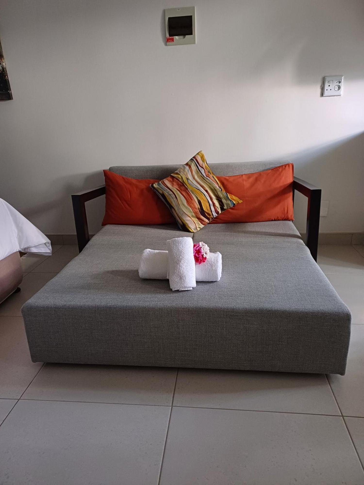 Capbon Guesthouse Windhoek Eksteriør bilde