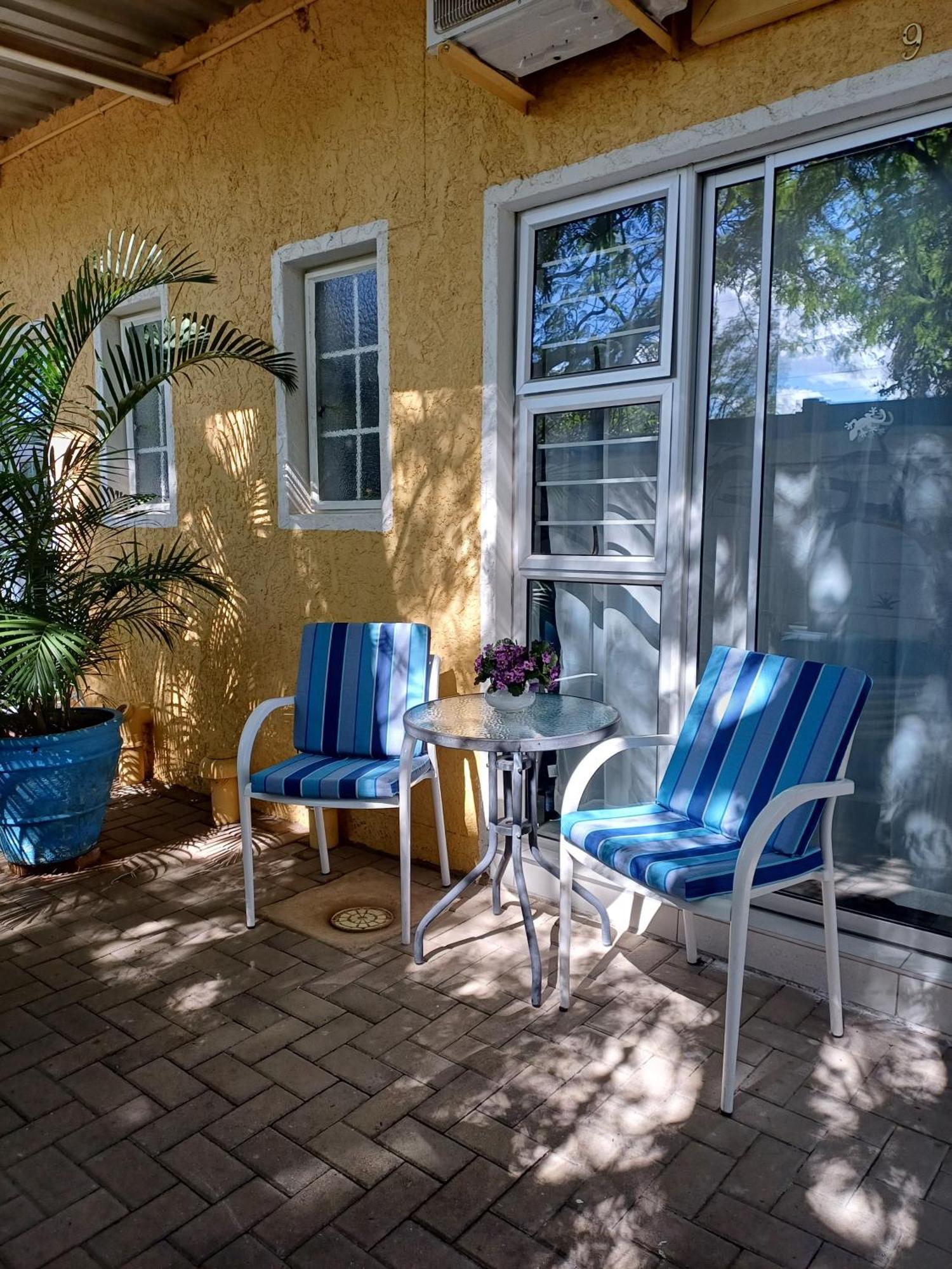 Capbon Guesthouse Windhoek Eksteriør bilde