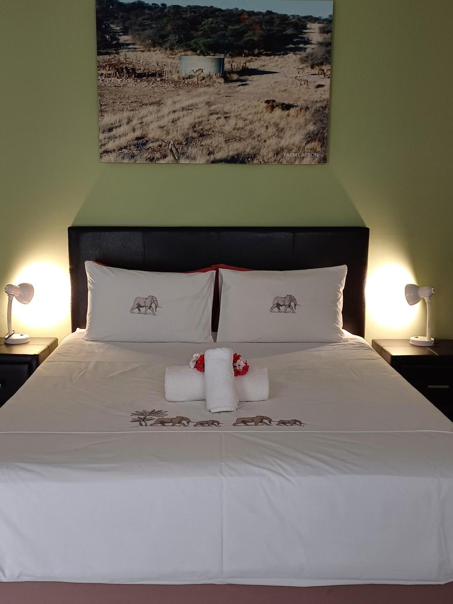 Capbon Guesthouse Windhoek Eksteriør bilde