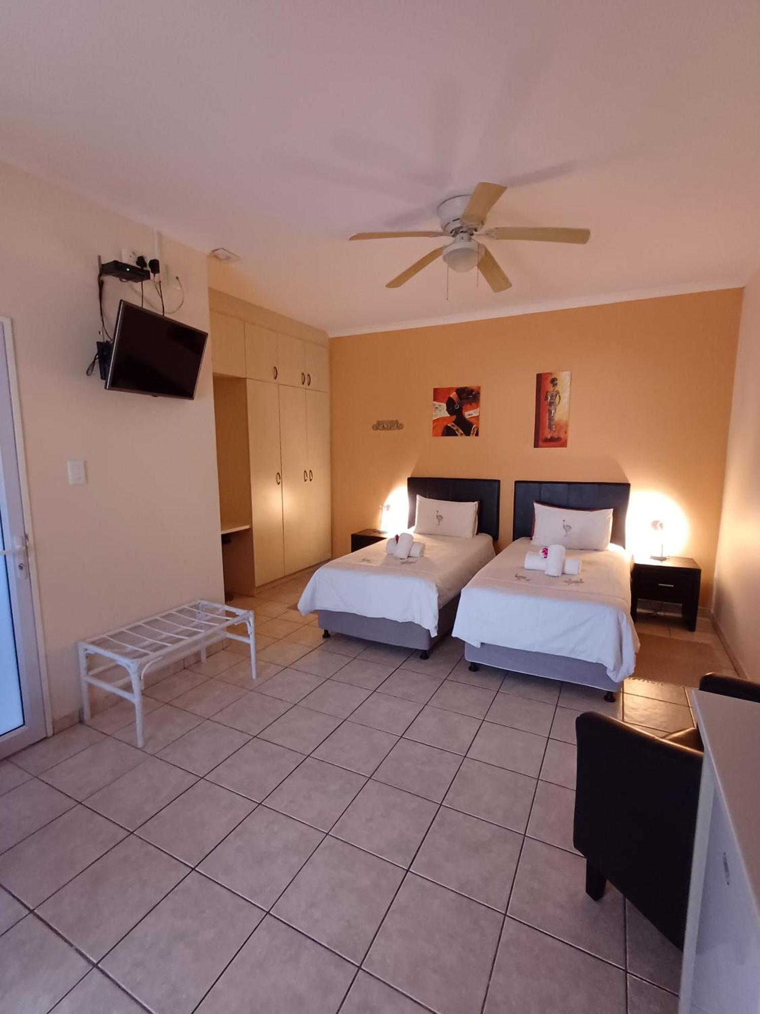 Capbon Guesthouse Windhoek Eksteriør bilde